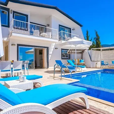 Mono / Kalkan Villa *